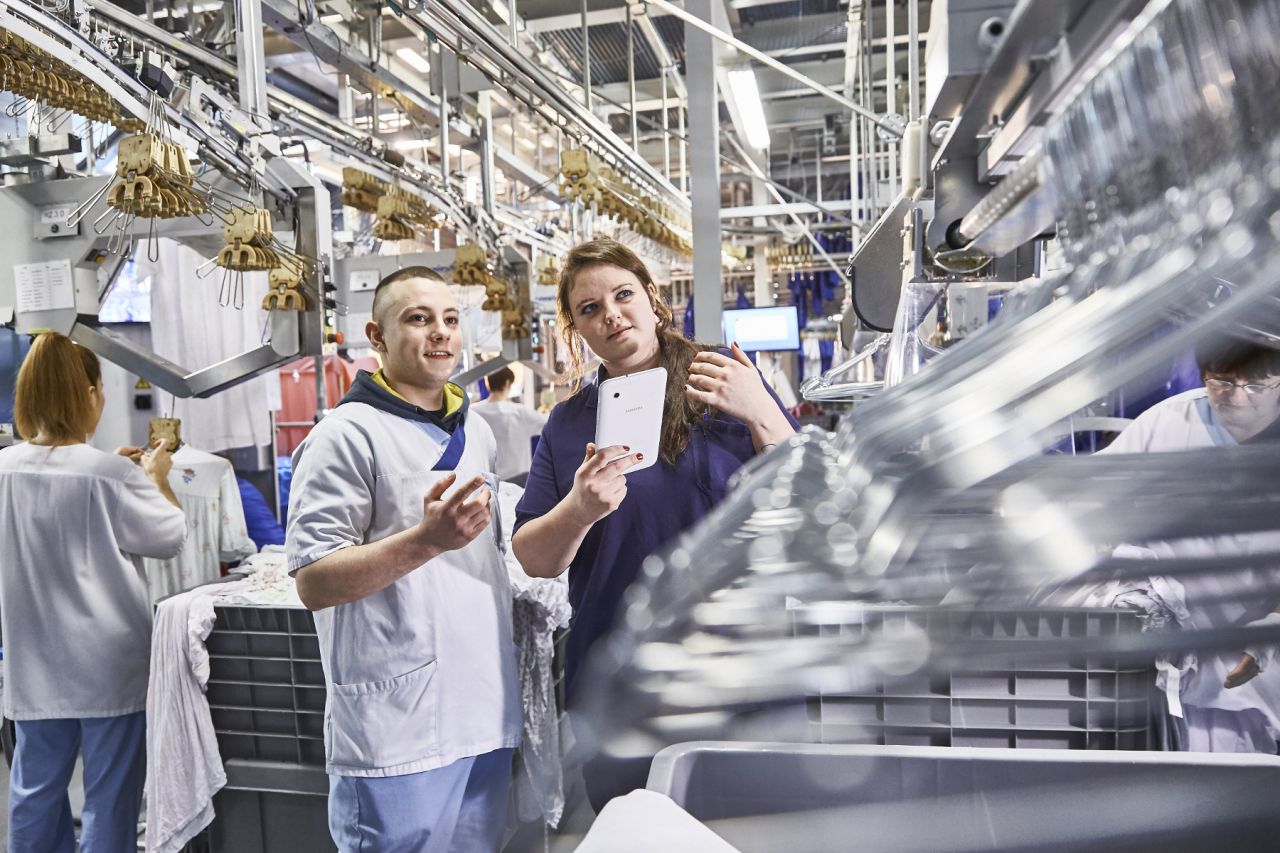 Meister- und Gesellenausbildung - Deutscher Textilreinigungs